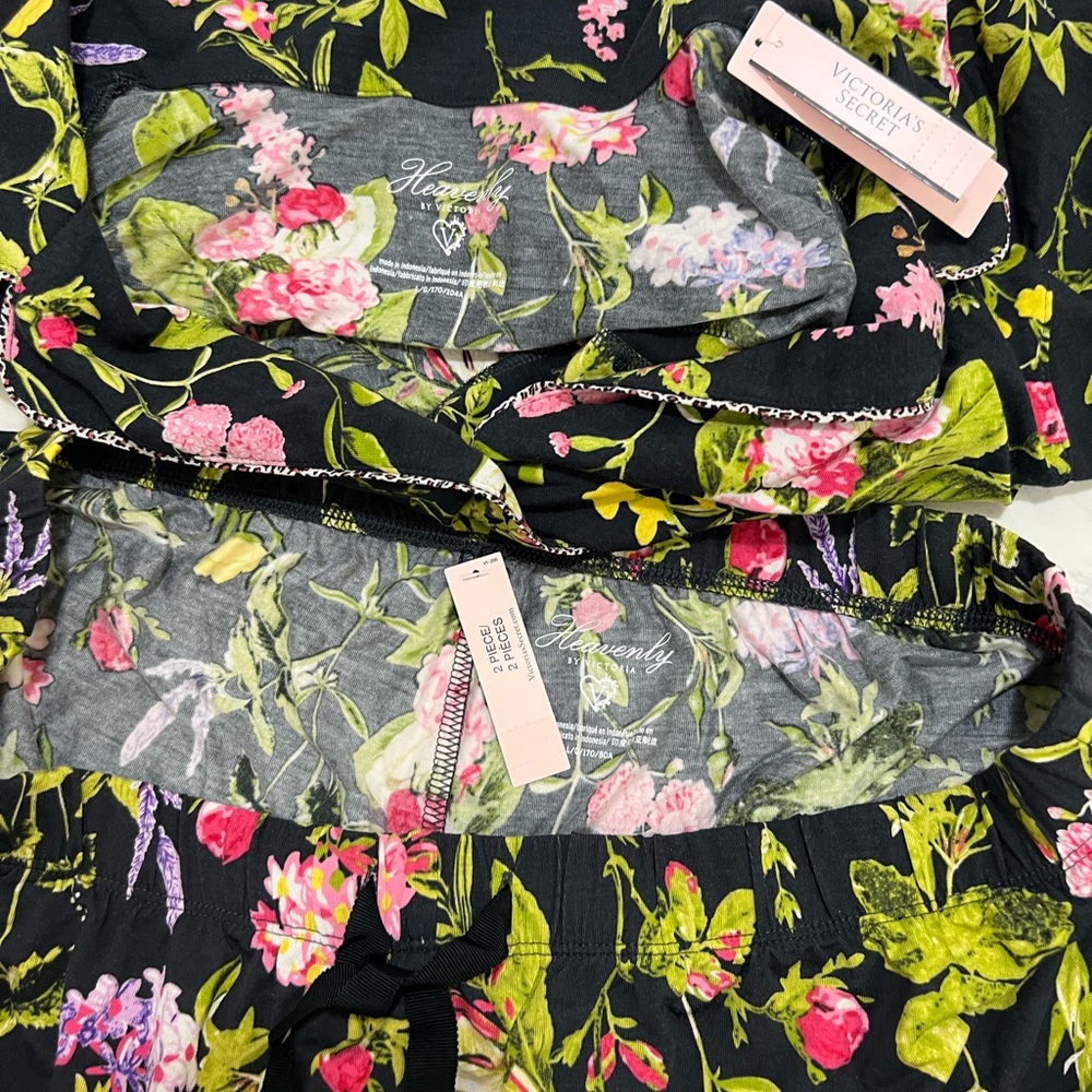 Victoria's Secret Black Floral Pajama Set - Picture 10 of 15